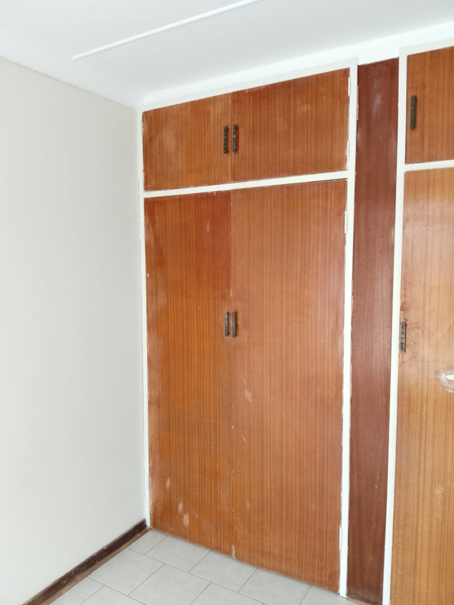 5 Bedroom Property for Sale in Roosheuwel North West